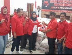 Berbagi Kebahagian di Bulan Ramadhan, PDIP Banyuwangi Salurkan 3.000 Paket Sembako untuk Warga Kurang Mampu