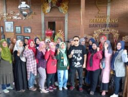 Bersama Kaum Perempuan, Caleg Dapil Banyuwangi VIII, Wendriawanto Siap Menangkan PDI Perjuangan